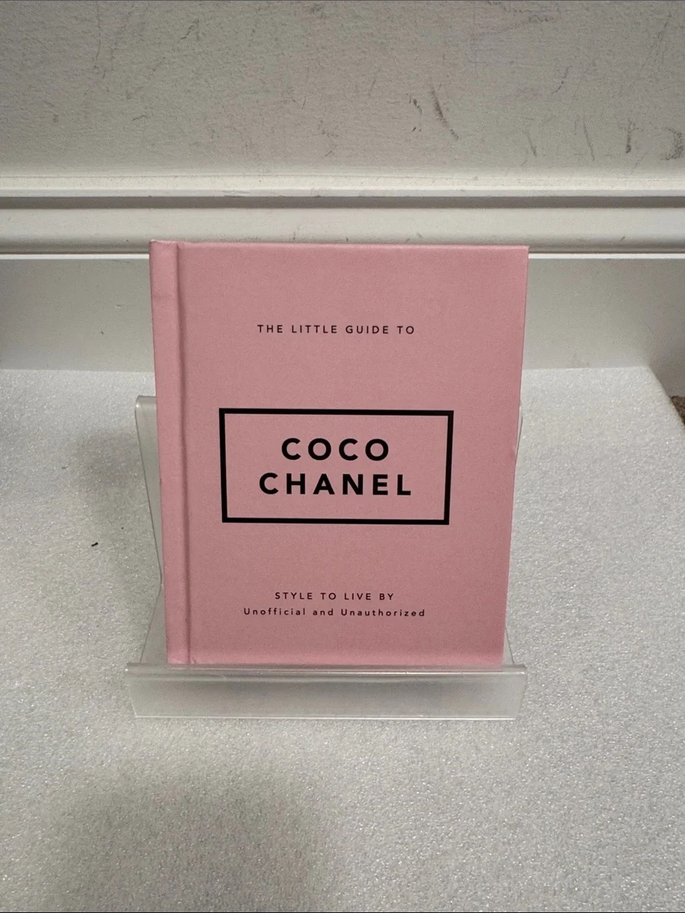 The little guide to coco Chanel book